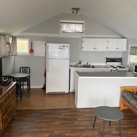 Merland Park Cottages And Motel Picton Ngoại thất bức ảnh