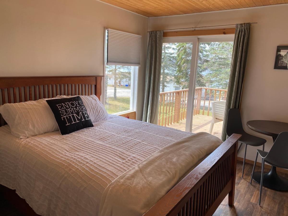 Merland Park Cottages And Motel Picton Ngoại thất bức ảnh