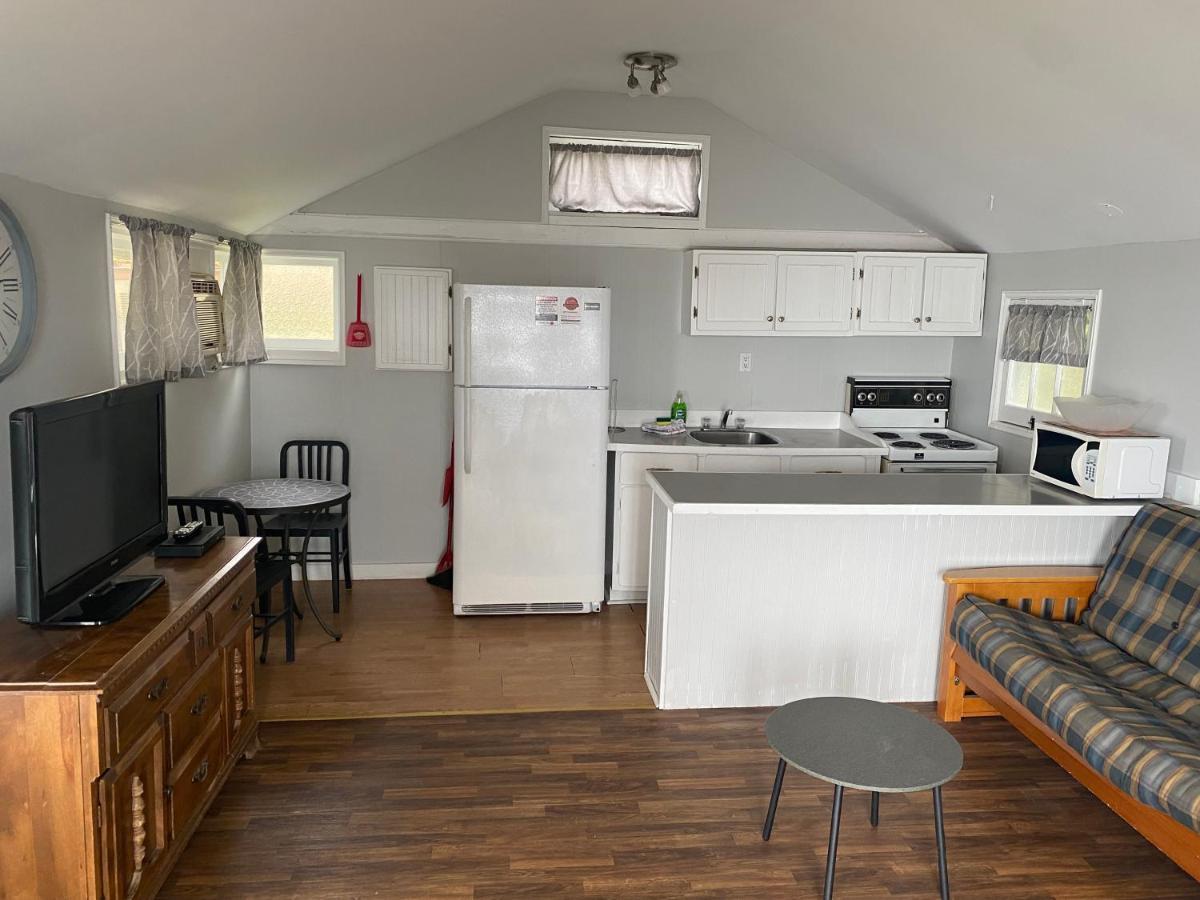 Merland Park Cottages And Motel Picton Ngoại thất bức ảnh
