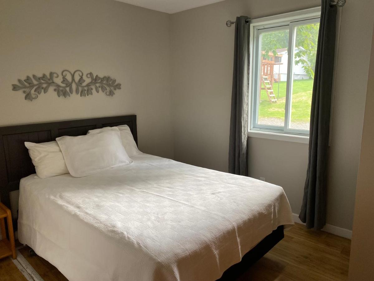 Merland Park Cottages And Motel Picton Ngoại thất bức ảnh
